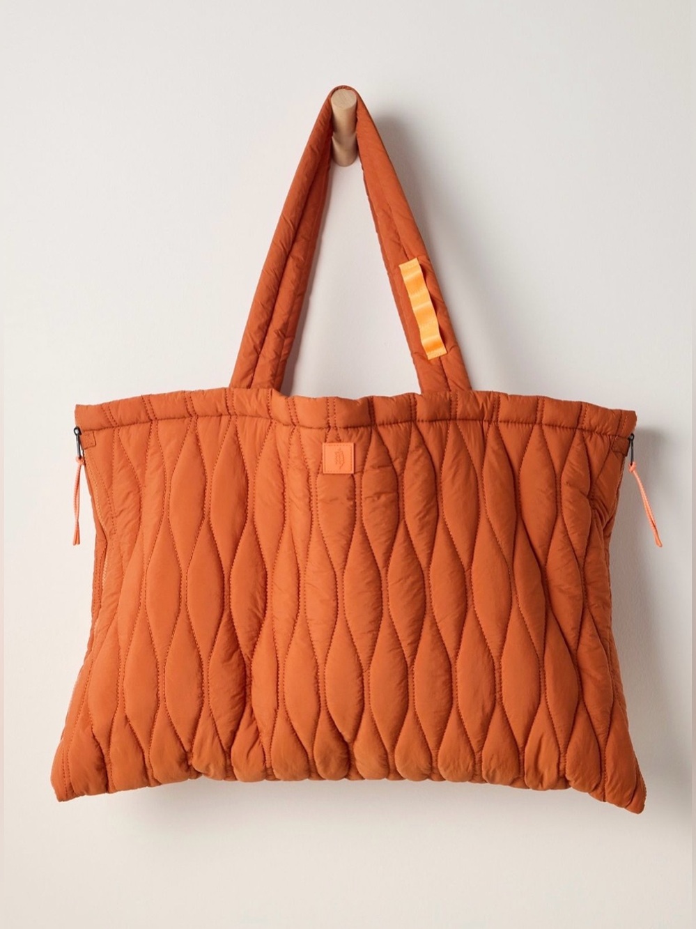 NWT FREE PEOPLE MOVEMENT FOLD OUT BLANKET TOTE BAG TERRA